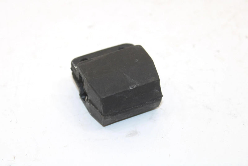 1988 Yamaha Bravo Oem Bump Stop 8K2-47457-00-00 SY72