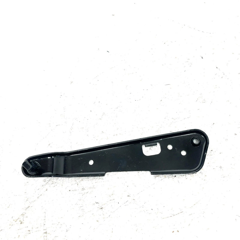 2022 Can-Am Defender HD10 OEM Right Tailgate Support Bracket 708304221 XB0
