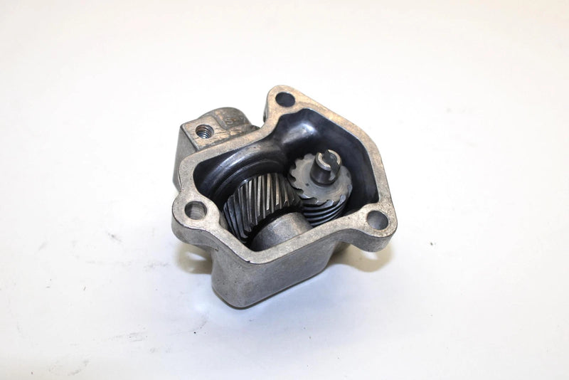 1988 Yamaha  Moto 4 Oem Speedometer Drive Gear 2HT-15416-00-00 AY31