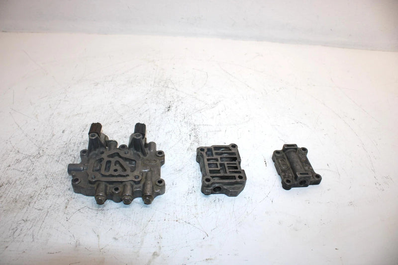 2004 Honda Fourtrax Rincon Oem Valve Body 27100-HN8-003 AH2