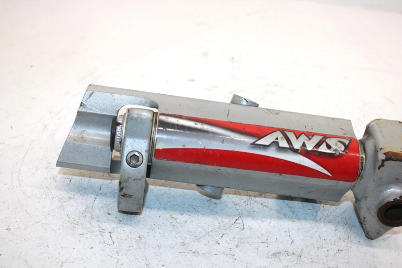 04 Arctic Cat Sabercat 600 Efi Oem Right Steering Spindle 1703-370 SA239