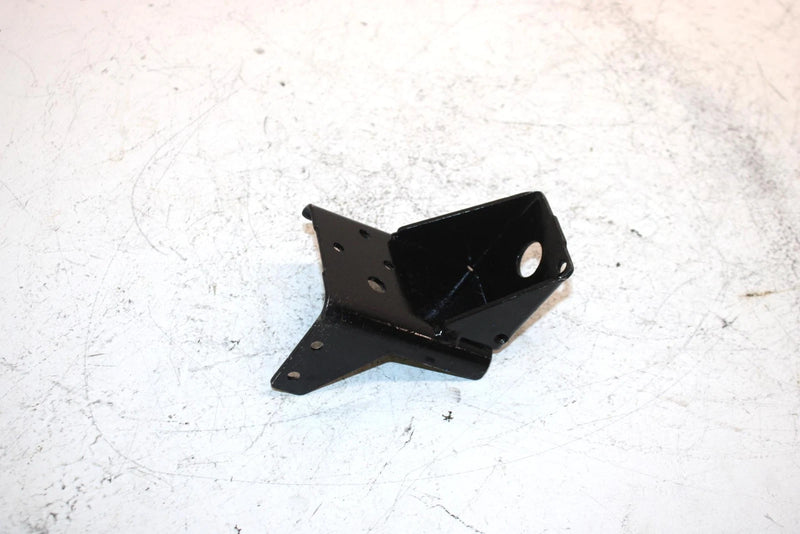 92 Polaris 500 Oem Front Muffler Support 5222575 SP52