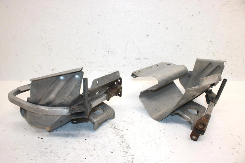 1994 Yamaha Vmax 600 Oem Footrest Set 8AB-21926-00-00 SY25
