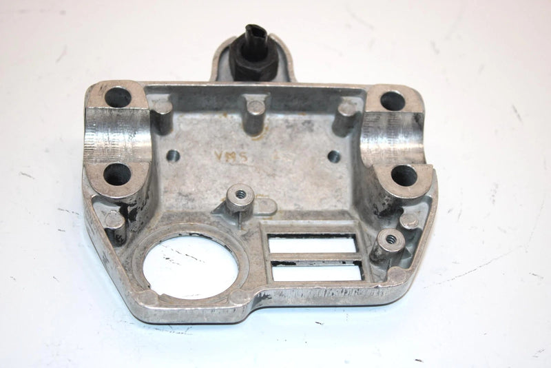 84 Honda Fourtrax 200 Trx200 A Oem Upper Handlebar Mount 53131-VM5-000 AH33