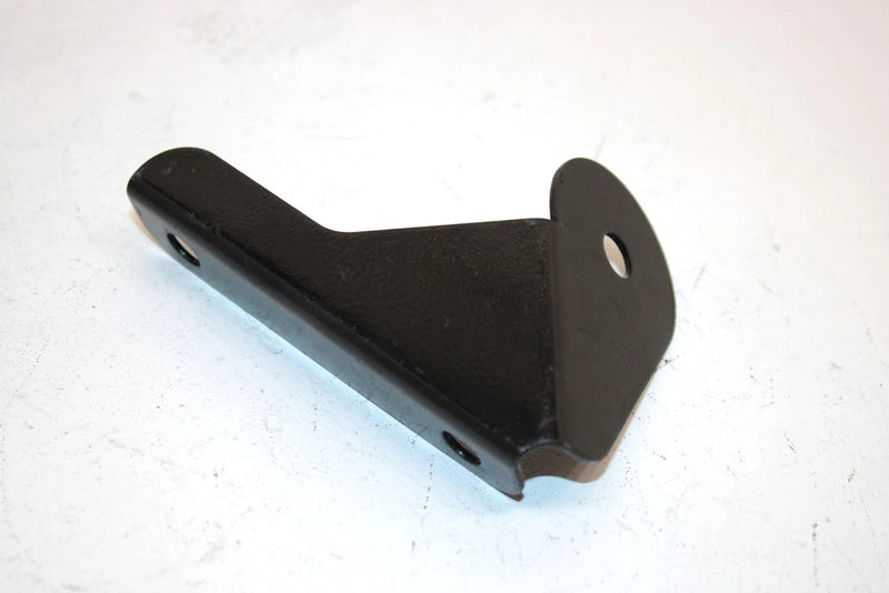 03 Bombardier Quest 650 Oem Right Handlebar Protector Bracket 709400116 AB1.1