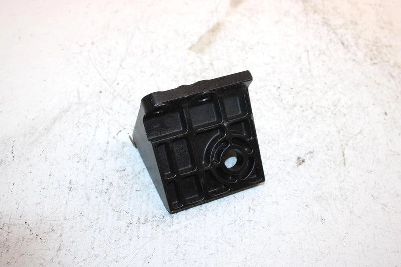1998 Yamaha Waverunner Gp800 Oem Rear Engine Mount Bracket 66E-21426-01-8P JY9