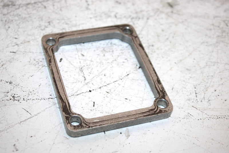 02 Yamaha Mountain Max 700 Oem Reed Valve Spacer 4DA-13610-01-00 SY96