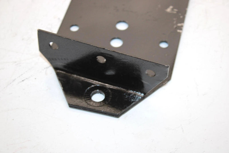89 Polaris 500 Oem Right Suspenstion Bracket 1011667 1011750-067 SP133p