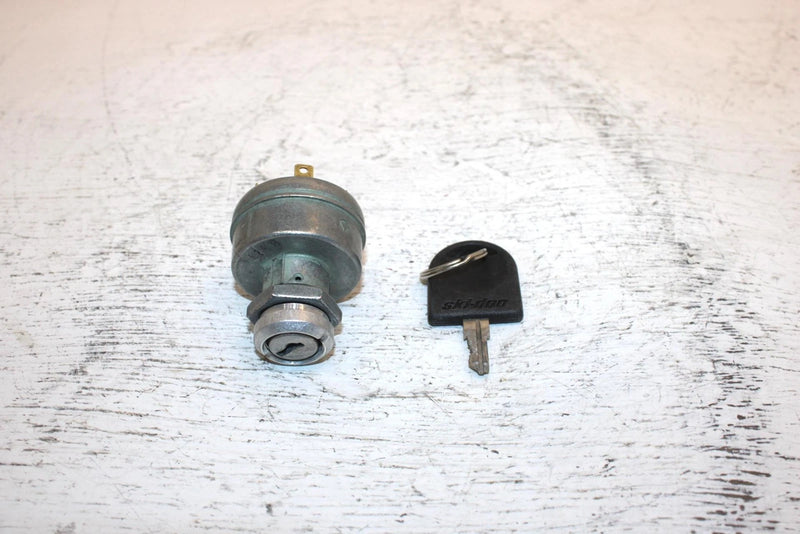 1998 Ski-doo Formula 500 Oem Ignition Key Switch 410111300 SS1