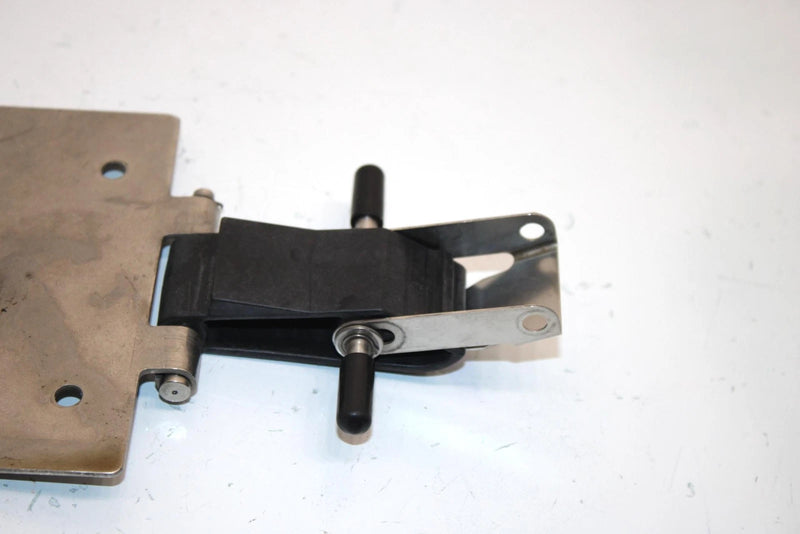 98 Sea-doo Gts 717 Oem Hood Hinge 269500306 JS38