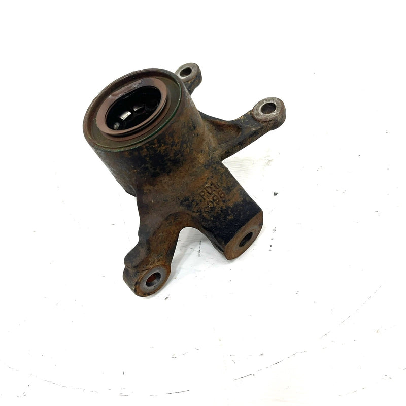 2004 John Deere Trail Buck 650 OEM Left Steering Knuckle 709400097 AJ1.1