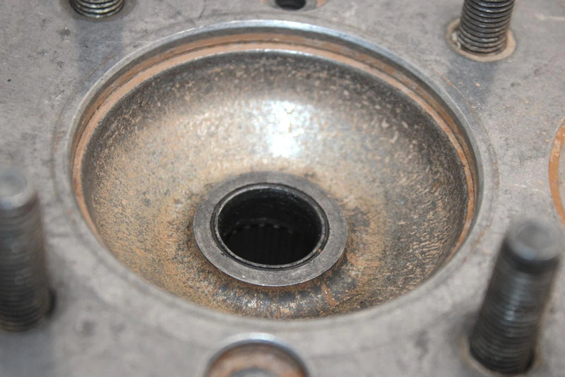 2004 Honda Fourtrax Rincon Oem Front Wheel Hub And Drum 45700-HN5-670 AH2