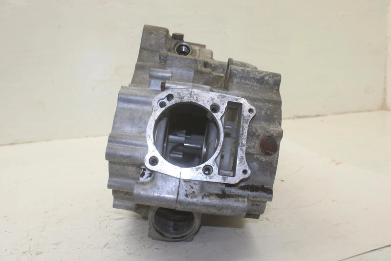 1992 Suzuki King Quad 300 Oem Crankcase 11300-19883 AS19