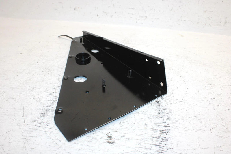 1996 Arctic Cat Zr 580 Oem Right Vent Backing Plate 0716-273 SA24