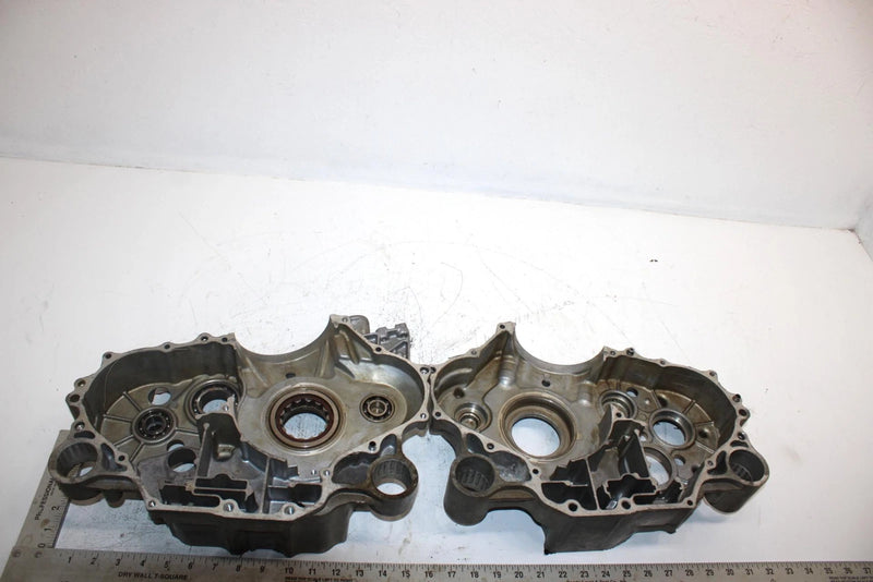 2004 Honda Fourtrax Rincon Oem Crankcase 11100-HN8-000 AH2