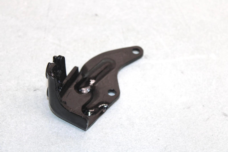 83 Yamaha  Ytm M225 Dxk Oem Rear Brake Cable Holder Black 52H-26381-00-00 Q3612