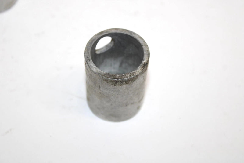 Ski-doo Oem Outer Rear Axle Spacer Pair (Hole) 503189809 Q4686