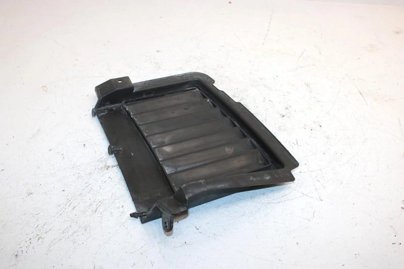 90 Yamaha Exciter Oem Left Instrument Panel Louver 8X9-77110-00-00 SY3