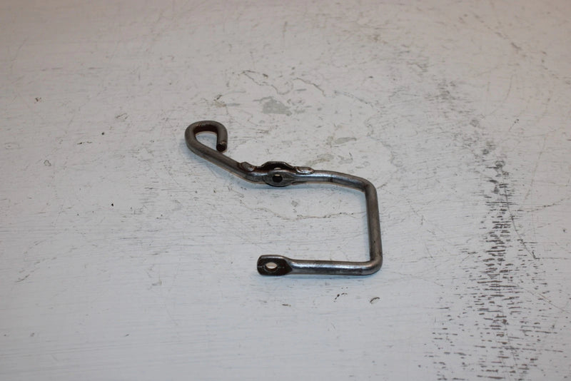 1986 Honda Trx 125 Oem Rear Fender Latch Lever 50221-VM6-000 AH41