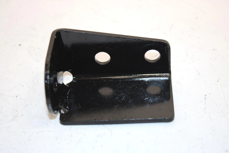 03 Bombardier Quest 650 Oem Right Front Engine Bracket 707000101 AB1.1