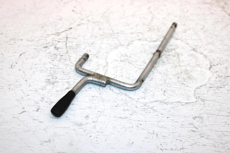 1985 Honda Atc 110 Oem Seat Lock Lever 50221-943-010 AH68