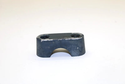 Yamaha Oem Lower Handle Bar Clamp EU0-23814-01-00 Q4184