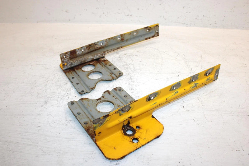 1998 Ski-doo Mxz 670 Oem Rear Skid Mount Set 518318924 518318923 SS17