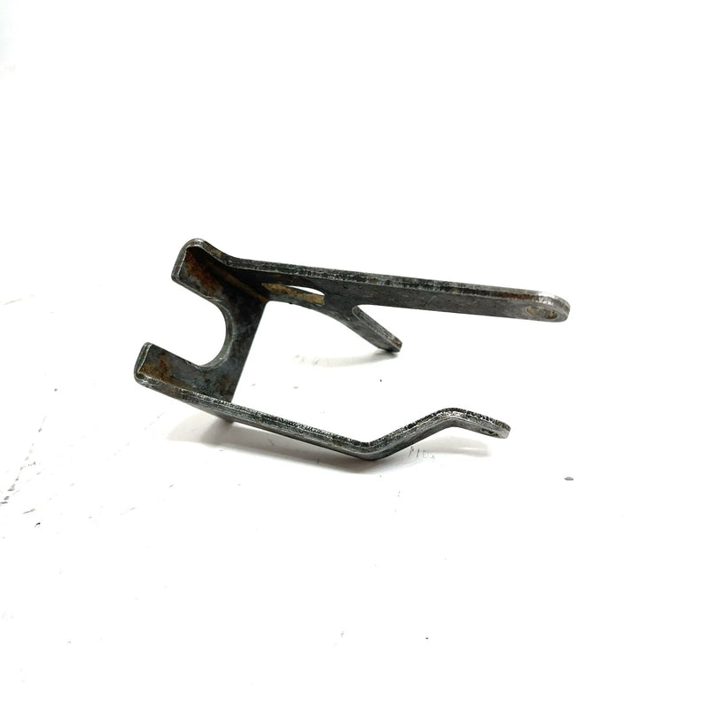 1987 Suzuki Quadrunner 4WD LT4WD OEM Control Cable Bracket 58873-19B00 AS28