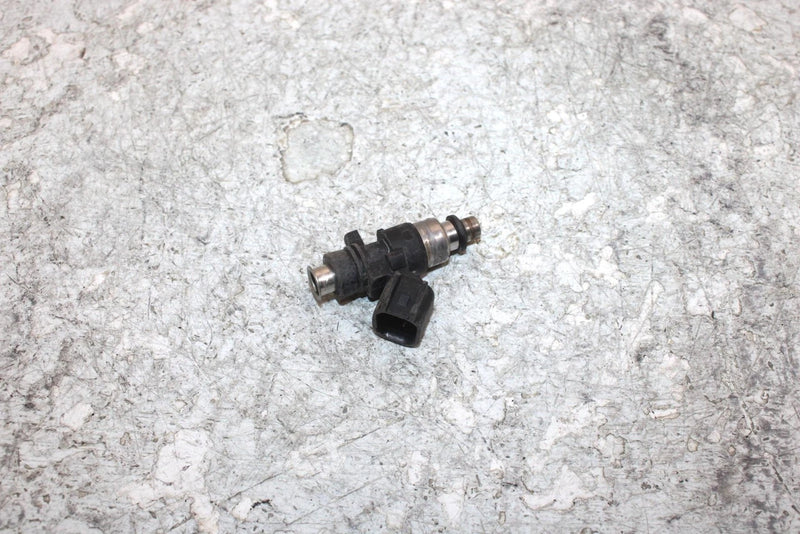 2015 Polaris Ranger 570 Eps Oem Fuel Injector 2521068 XP5.1