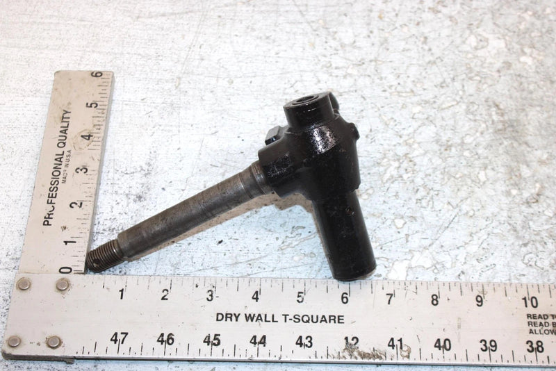 1988 Yamaha  Moto 4 Oem Right Steering Knuckle 59V-23502-01-00 AY23