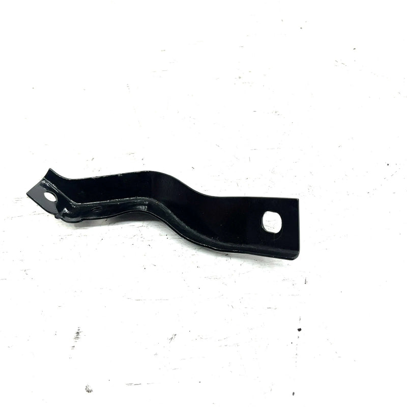 84 Suzuki Quadrunner 185 LT185 OEM Front Right Fender Bracket 53213-18901 AS39
