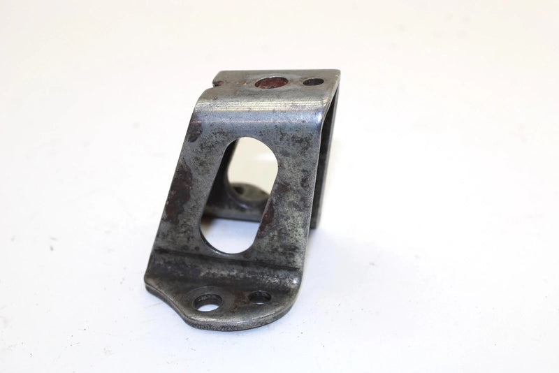 2001 Yamaha Sx700r Oem Front Upper Motor Mount Bracket 8CH-21415-00-00 Q2403