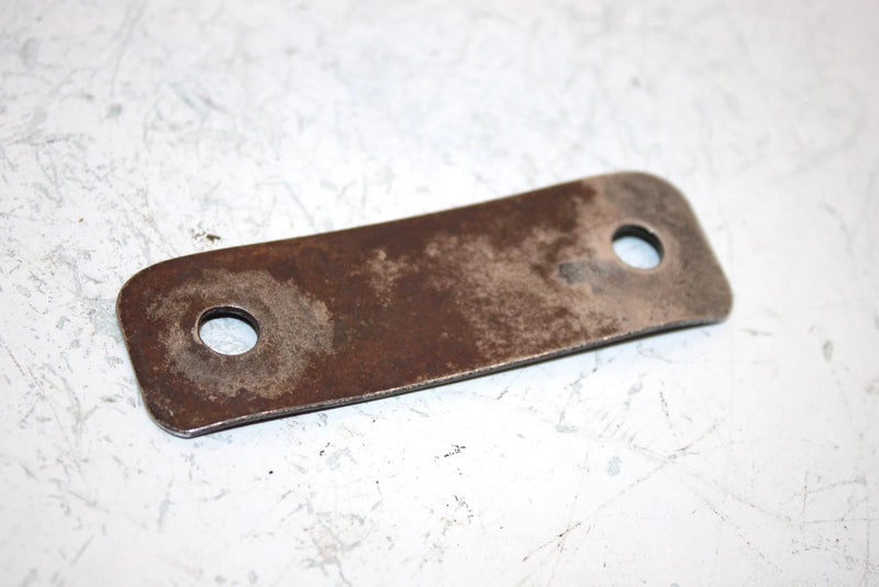 87 Polaris Trail Boss 4x4 Oem Mud Flap Bracket 5211020-067 5211020 Q2878