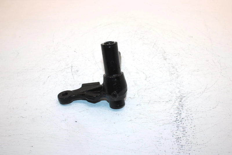 1986 Yamaha  Moto 4 Oem Right Steering Knuckle 59V-23502-01-00 AY7