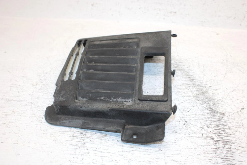 1997 Yamaha Venture Tr Oem Right Louver 8X9-77132-00-00 SY15