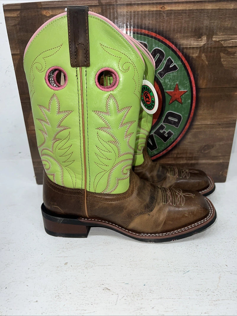 New Women’s Green Laredo Cowboy Boots. 5606 7.5 7 1/2 M. 17-43