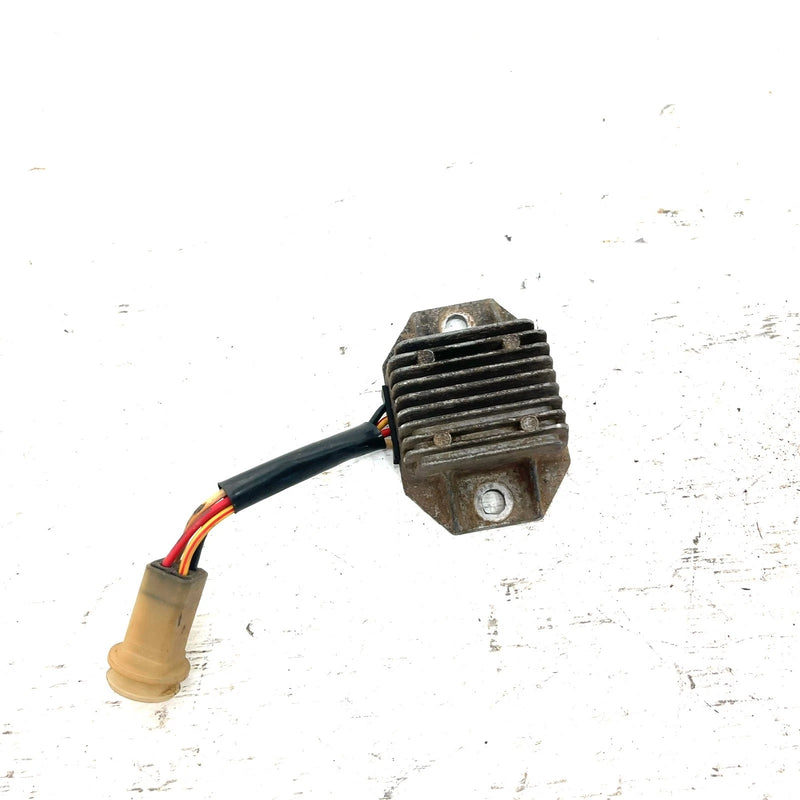 1985 Yamaha Tri Moto 200 YTM200 OEM Voltage Regulator 29U-81960-90-00 AY59