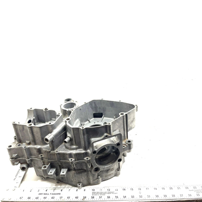 1992 Yamaha Big Bear 350 YFM350FW 4x4 OEM Crankcase 1YW-15100-07-00 AY53