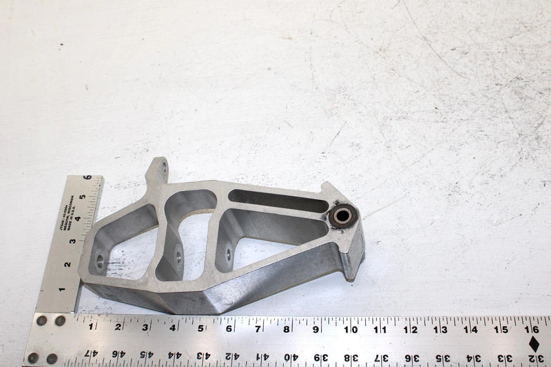 2013 Polaris 600 Rush Pro Oem Left Steering Knuckle 1823801 SP30