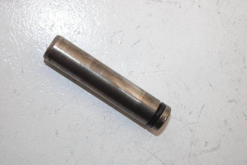 83Yamaha Tri Moto 225 Ytm225dx Oem Exhaust Rocker Arm Shaft 5H0-12156-00-00 AY41