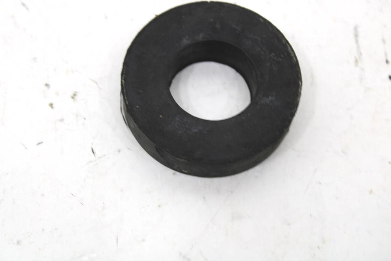 1987 Yamaha Srv Oem Engine Mount Damper 8V9-21485-00-00 SY131