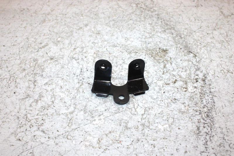 2006 John Deere  Buck 650 Oem Fender Panel Bracket 705000311 AJ0