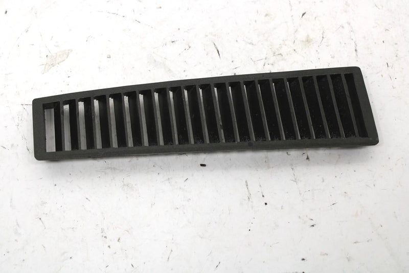 1982 Yamaha Sr540 Oem Right Hood Louver 8L0-77134-00-00 SY65