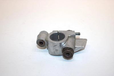 1994 Yamaha Vmax 600 Oem Right Suspension Bracket 84M-2377E-00-00 SY25