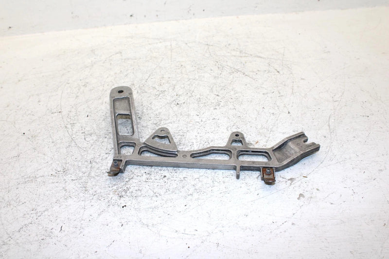2013 Polaris 600 Rush Pro R Oem Exhaust Muffler Mount 1017804 SP29