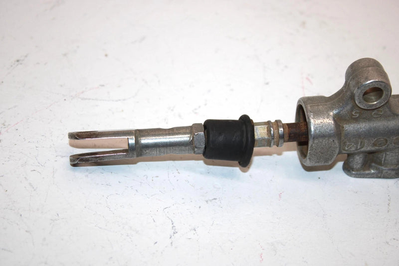 96 Yamaha  Warrior 350 Oem Rear Brake Master Cylinder 3GD-2583V-00-00 AY6