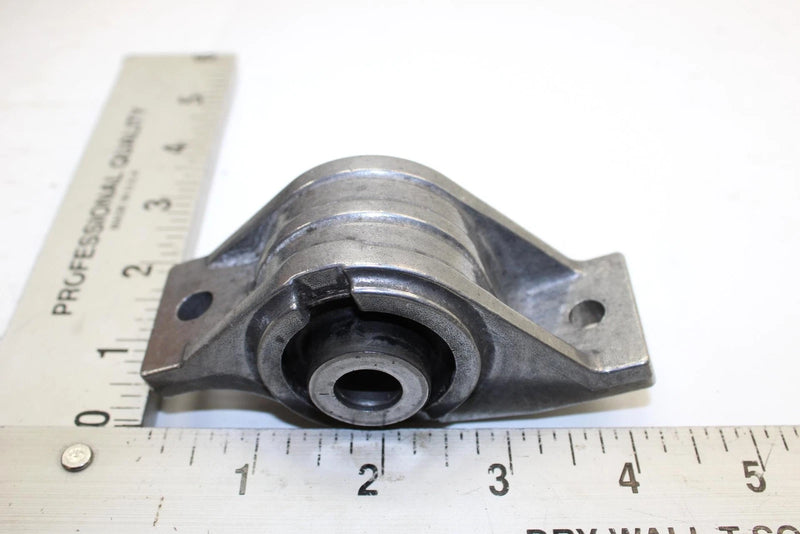 2006 Yamaha Nytro Oem MAG Side Motor Mount 8ES-21420-00-00 Q2395