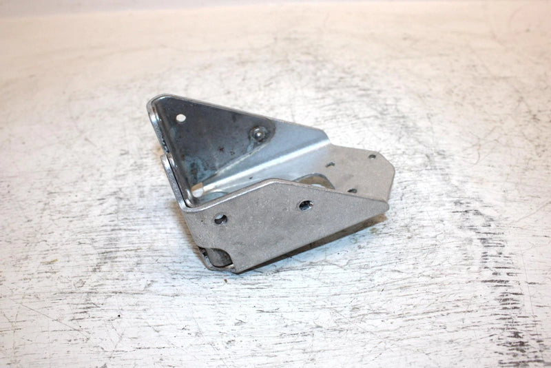 1997 Yamaha Vmax Sx 700 Triple Oem Muffler Stay 8CR-2194J-00-00 SY10