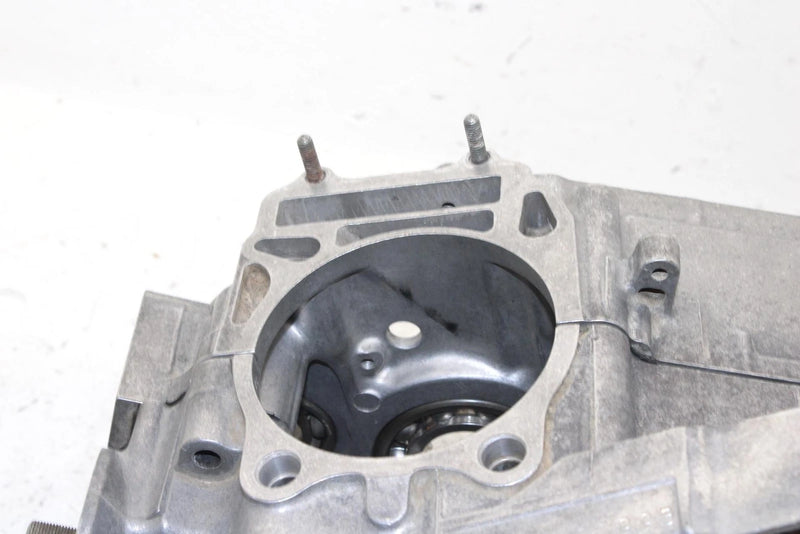 2002 Arctic Cat 375 Automatic (4x4 Green) Oem Crankcase 3402-580 AA29