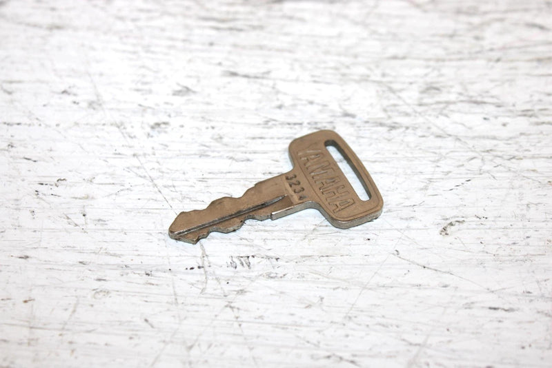 1997 Yamaha Vmax Sx 700 Triple Oem Ignition Key Switch 8AB-82510-01-00 SY10